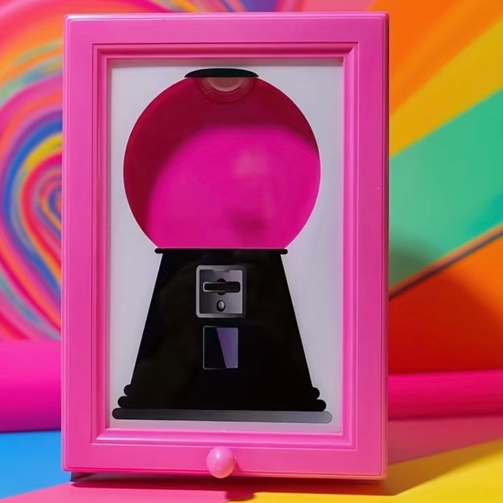 Yellow Hanging  candy dispenser - Picture 2 of 2
